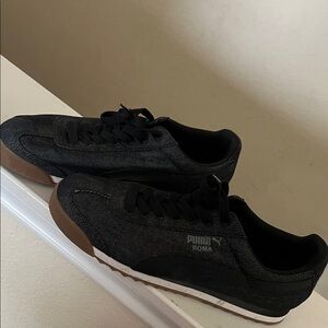 Puma Roma Black and Brown Sneakers